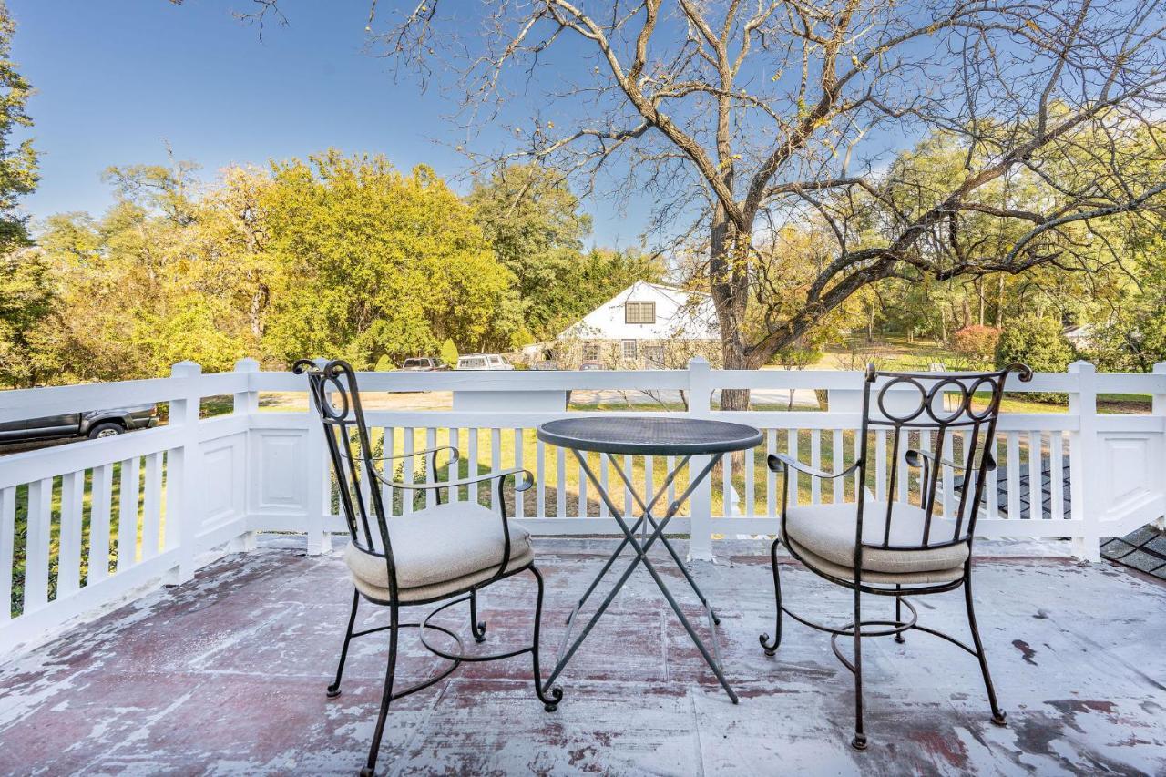 Chimney Hill Estate Inn Lambertville Exterior foto
